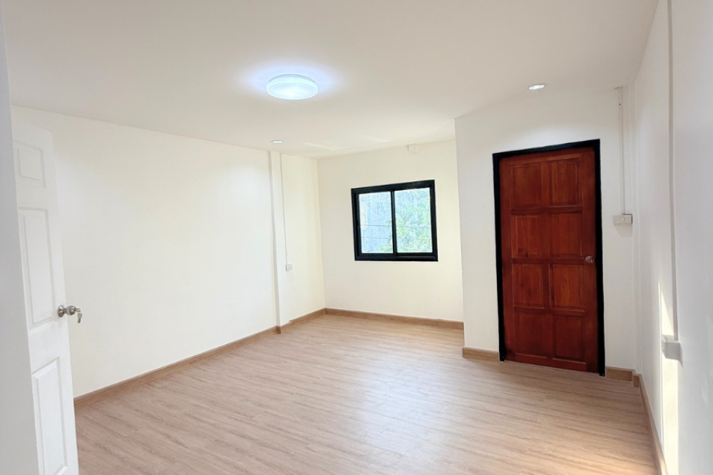 เมื่อพี่สาวบอกว่าไปถ่ายบ้านให้หน่อย - 25