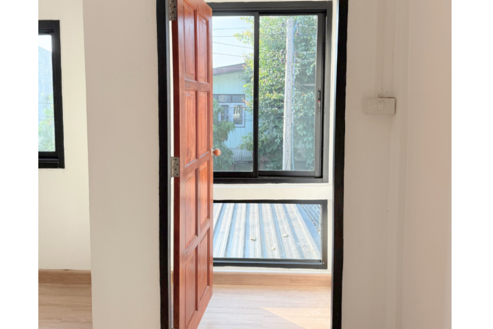 เมื่อพี่สาวบอกว่าไปถ่ายบ้านให้หน่อย - 26